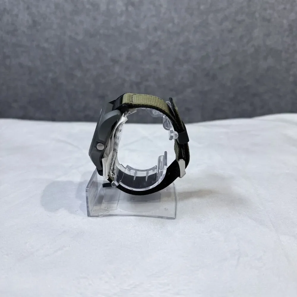 TIMEX Expedition‎ Men's Wrist Watch 50 Meter Water Resistant Stainless Steel
